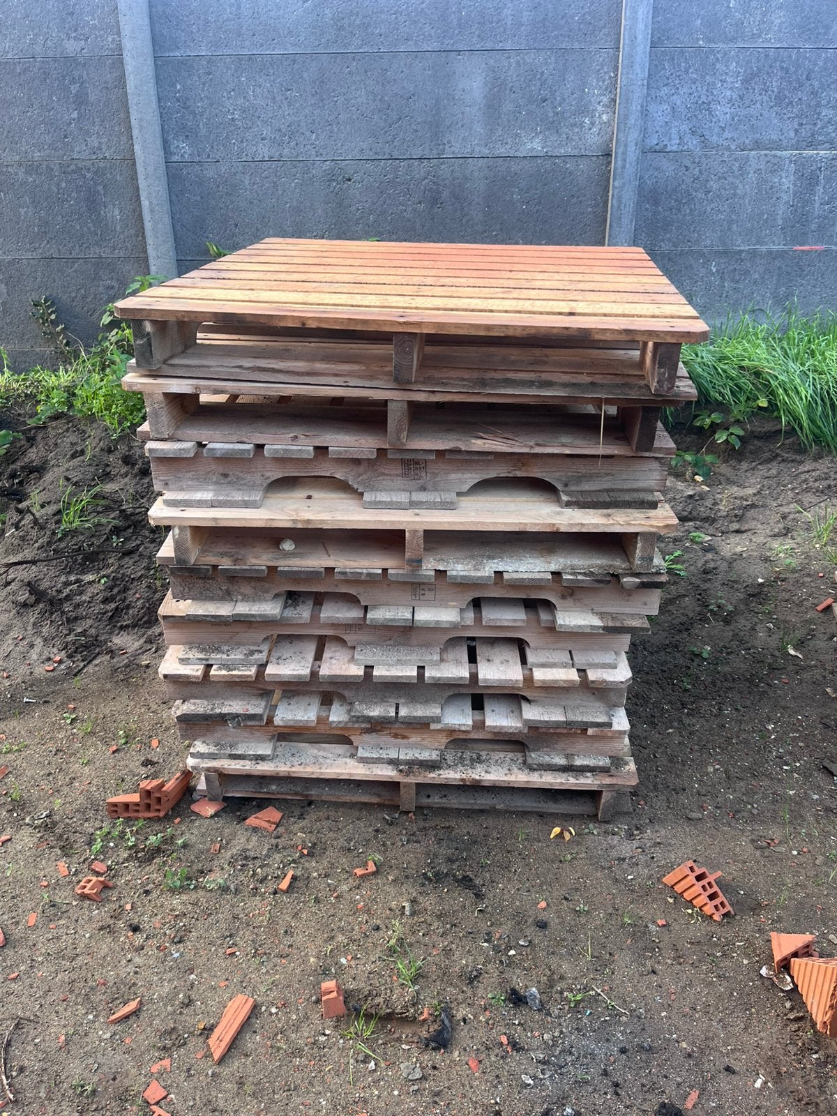 Palettes, Enlèvement, Comme neuf