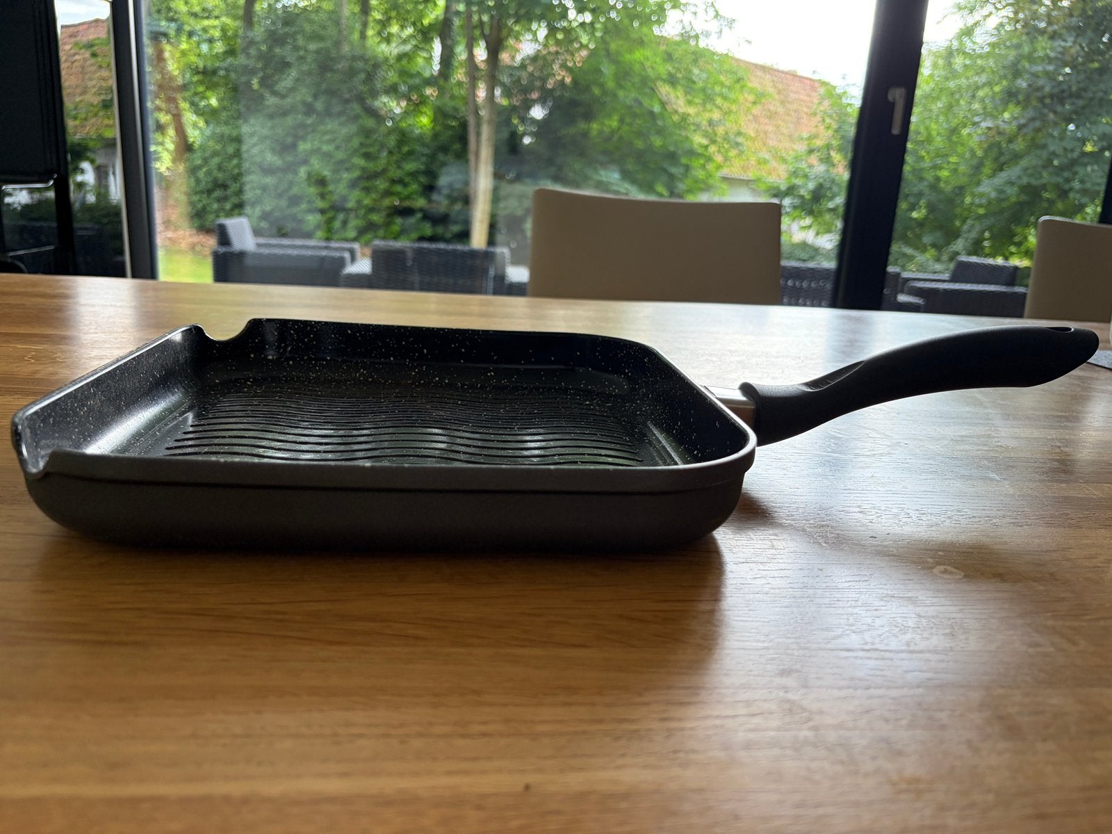 Keramische braadpan Nameta 28cm, Huis en Inrichting, Keuken | Potten en Pannen, Ophalen of Verzenden, Zo goed als nieuw