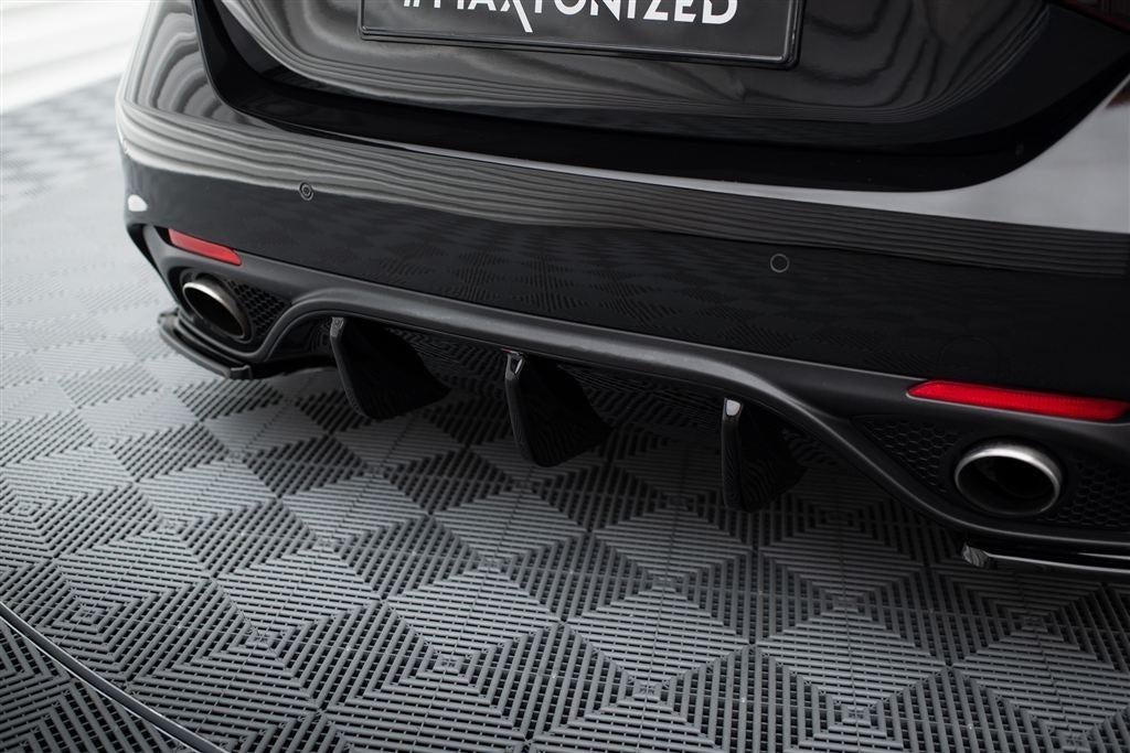 Maxton Design Alfa Romeo Giulia Veloce Q4 Rear Valance Spoil, Verzenden