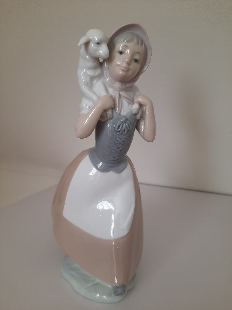 Porseleinen beeldjes, Enlèvement