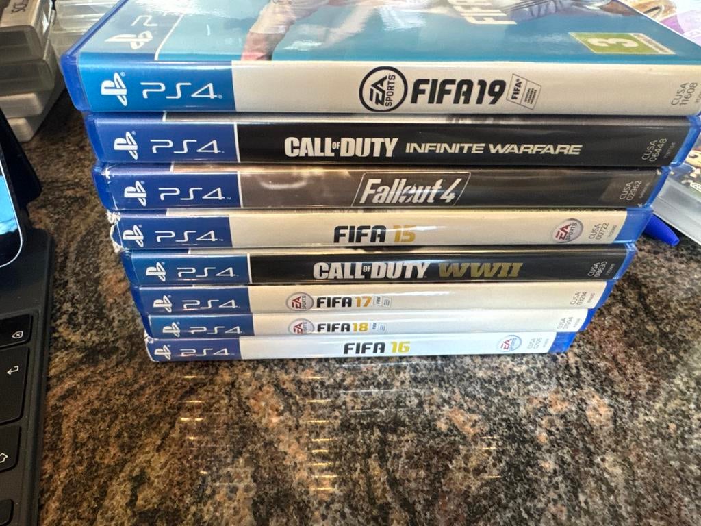 Ps4 games, Games en Spelcomputers, Ophalen of Verzenden, Zo goed als nieuw