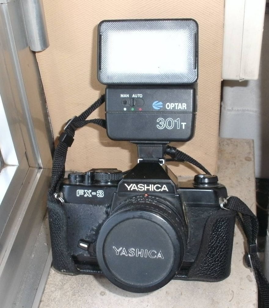 Foto toestel Yashica + flash + lenzen, Enlèvement, Utilisé, Autres Marques