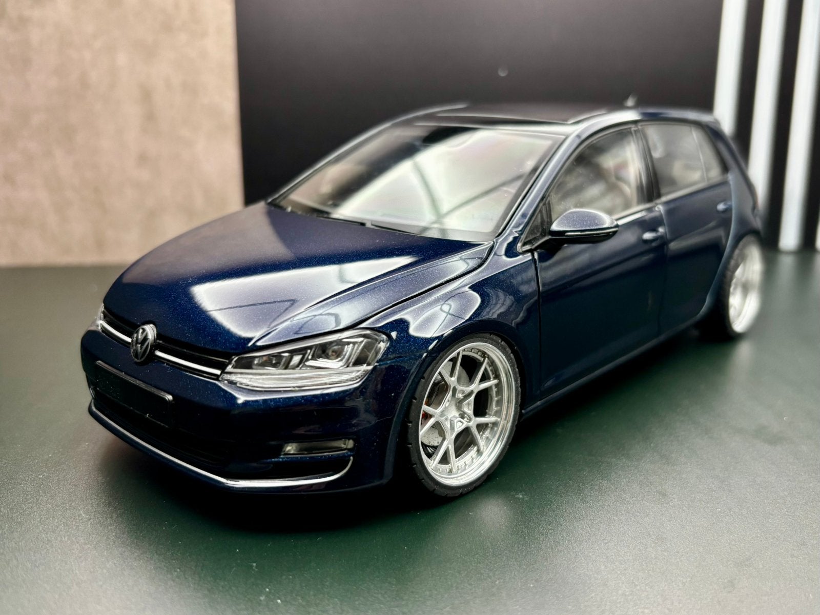 1:18 volkswagen golf 7, Hobby en Vrije tijd, Modelauto's | 1:18, Ophalen of Verzenden, Zo goed als nieuw, Norev