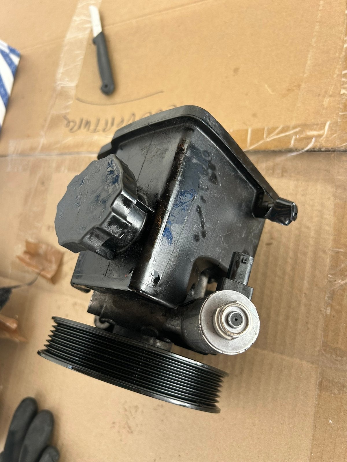 Pompe de direction Mercedes w204 C classe, Enlèvement