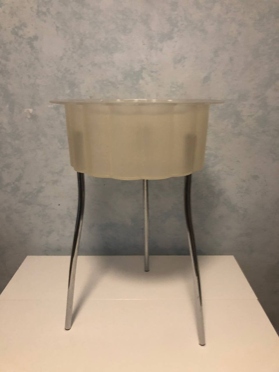 IKEA vintagedesign bijzettafel Hatten minimale gebruiksspore, Enlèvement ou Envoi, Moins de 55 cm, Comme neuf, Synthétique