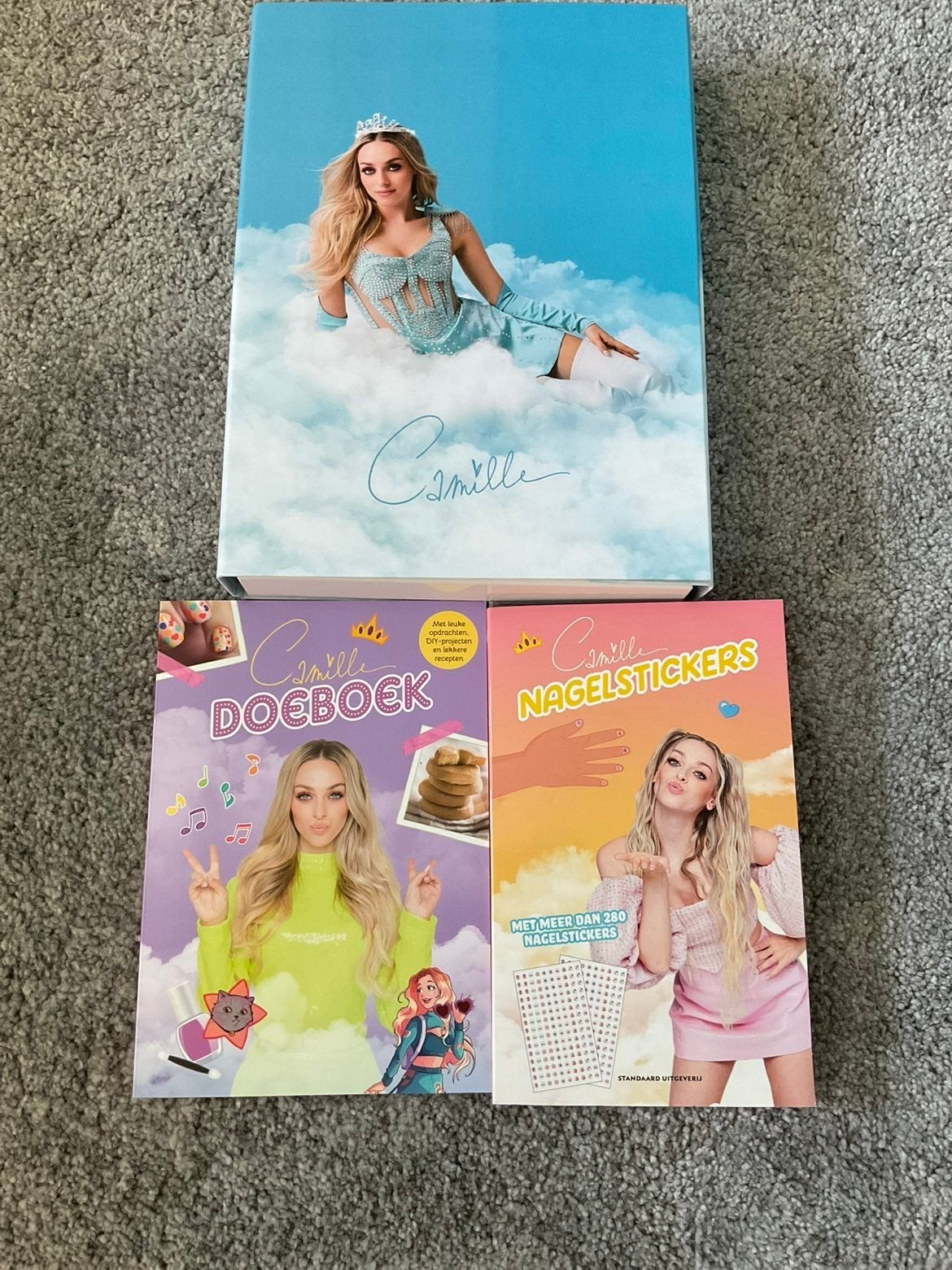 Camille fanpakket – doeboek, nagelstickers & boek, Boeken, Chicklit, Ophalen of Verzenden, Zo goed als nieuw