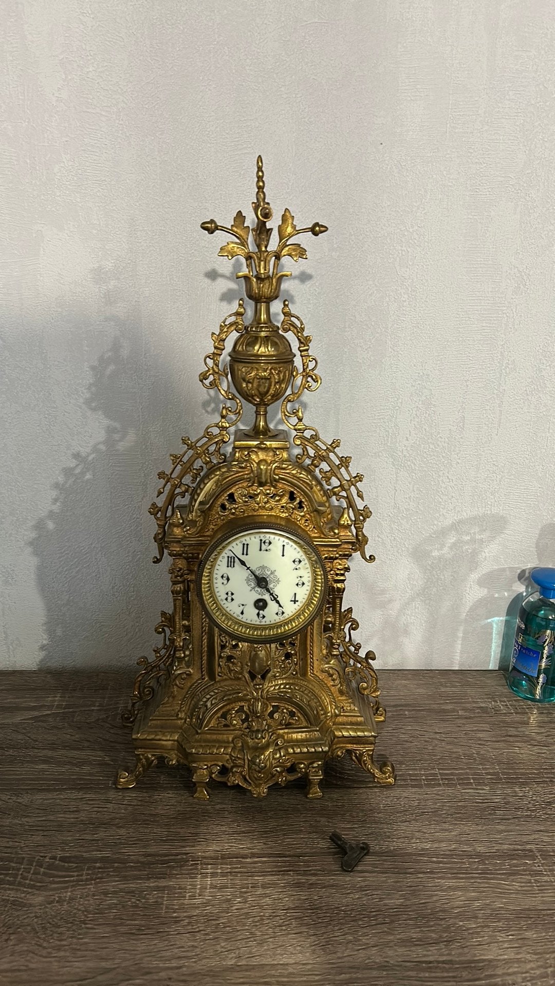 Horloge en bronze, Enlèvement ou Envoi