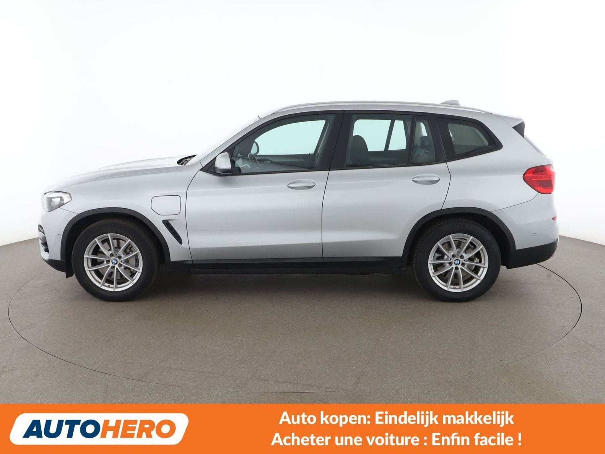 BMW X3 xDrive 30e Advantage (bj 2021, automaat), Auto's, BMW, Automaat, 5 zetels, Hybride Elektrisch/Benzine, 1990 kg