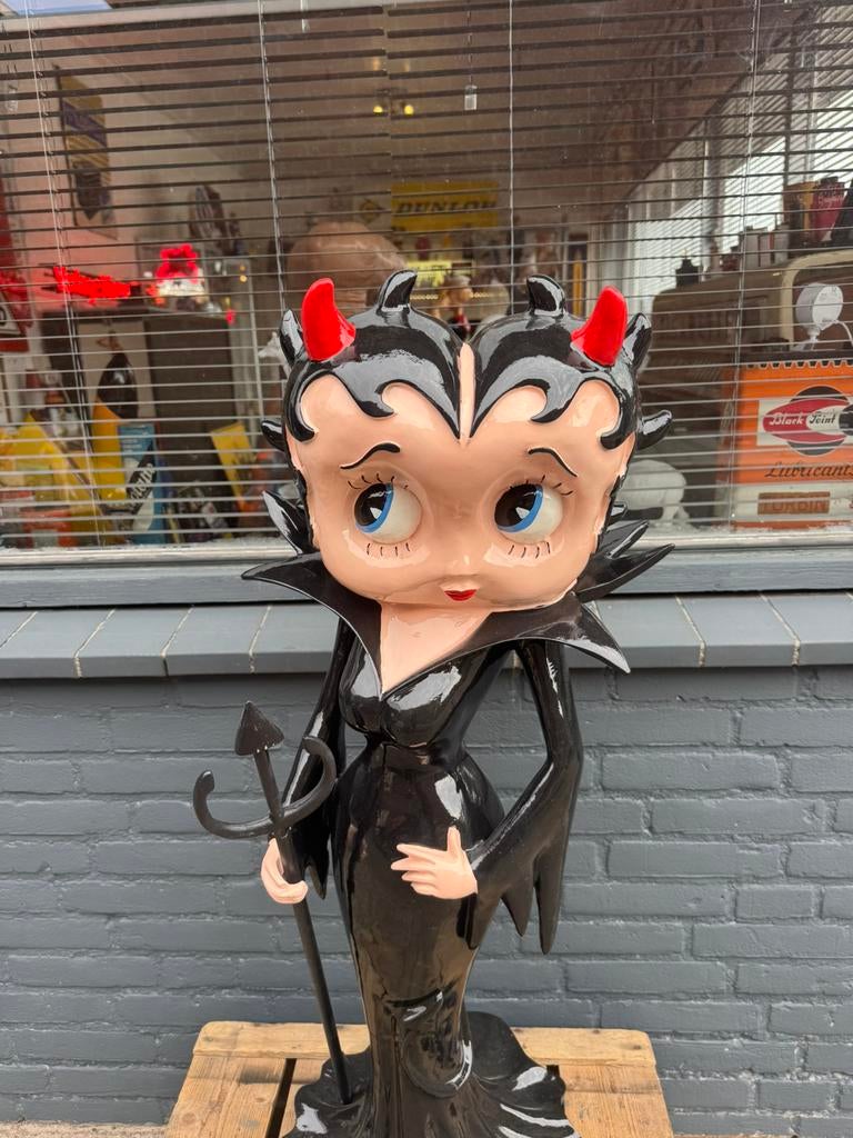 Statue du diable Big Betty Boop, Enlèvement, Betty Boop, Comme neuf, Statue ou Figurine
