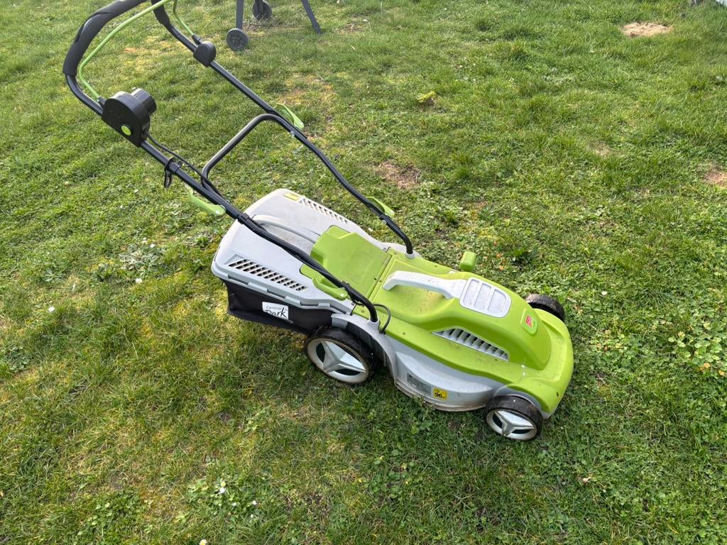Tondeuse qui fonctionne tres bien, Tondeuse rotative, Comme neuf, Tondeuses à gazon électriques, Enlèvement