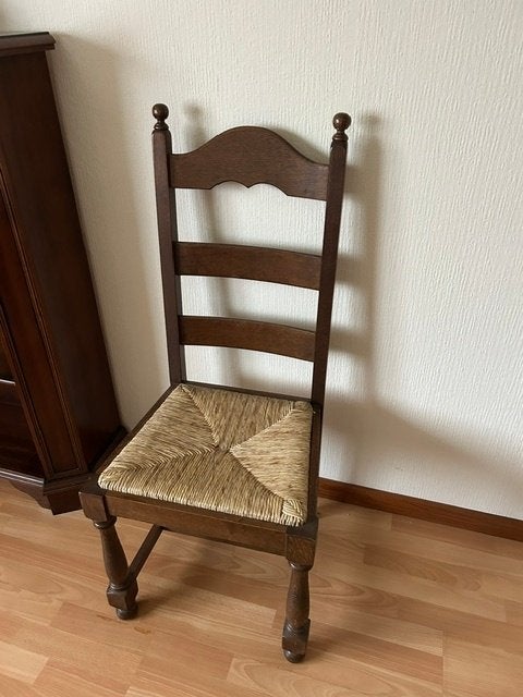 chaise classique en bois avec passepoil tissé, siège 6, Enlèvement