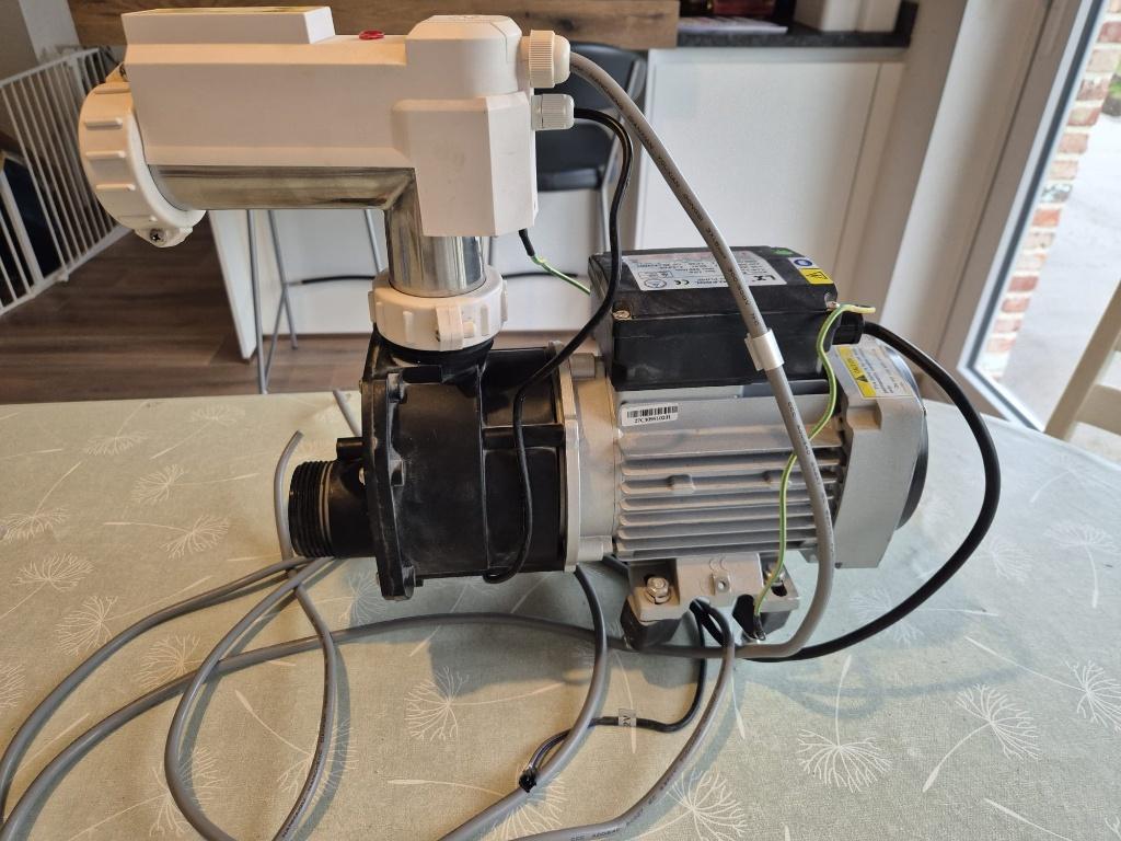 Elektrische motor Whirlpool, Electroménager, Pièces & Accessoires, Enlèvement, Utilisé