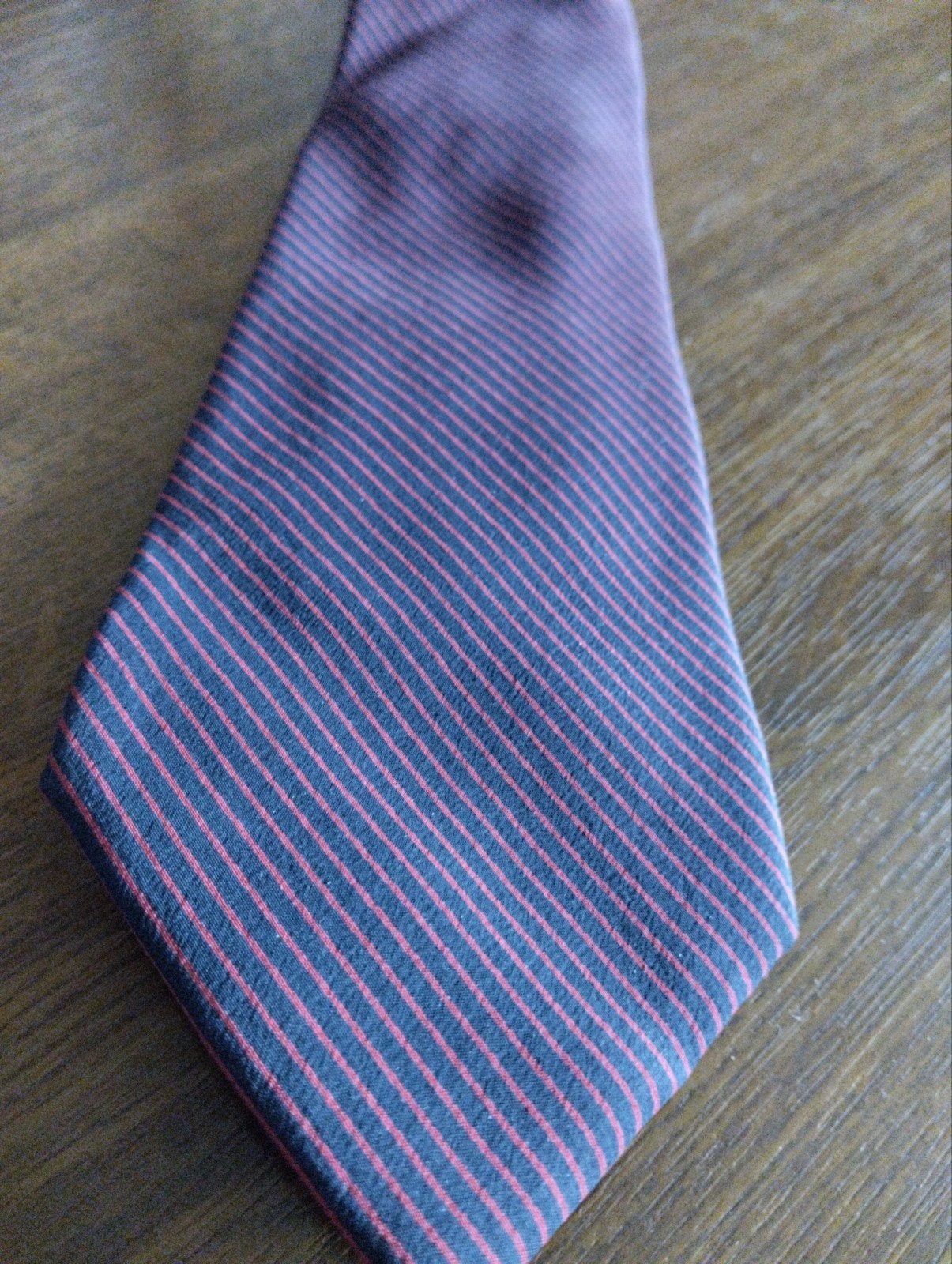 Cravate en soie à fines rayures pour hommes, Vêtements | Hommes, Cravates, Envoi, Rose
