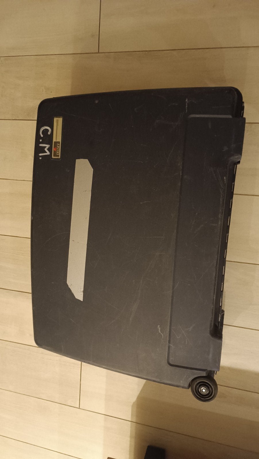 valise Delsey noire, Bijoux, Sacs & Beauté, Valises, Enlèvement