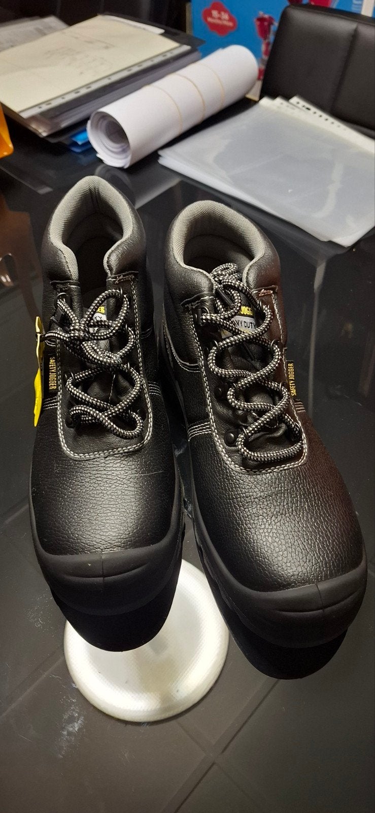 werkschoenen, Ophalen, Nieuw