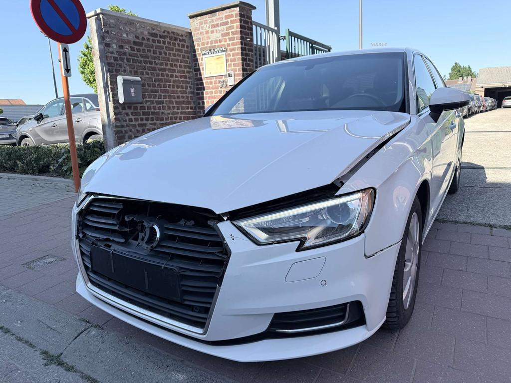 Audi A3 Sportback Edition Design 1.0 TFSI | LED | Navi | Alc, Gebruikt, Overige kleuren, 116 pk, Alcantara