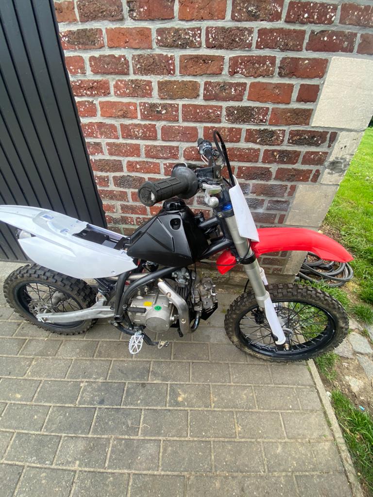 Crossmotor apollo, Ophalen of Verzenden, Zo goed als nieuw