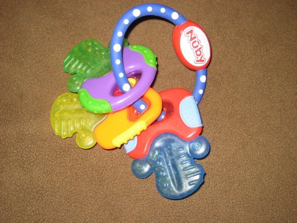 Bijtsleuteltjes Nuby met koelende werking, Kinderen en Baby's, Babyvoeding en Toebehoren, Ophalen of Verzenden, Gebruikt, Overige typen