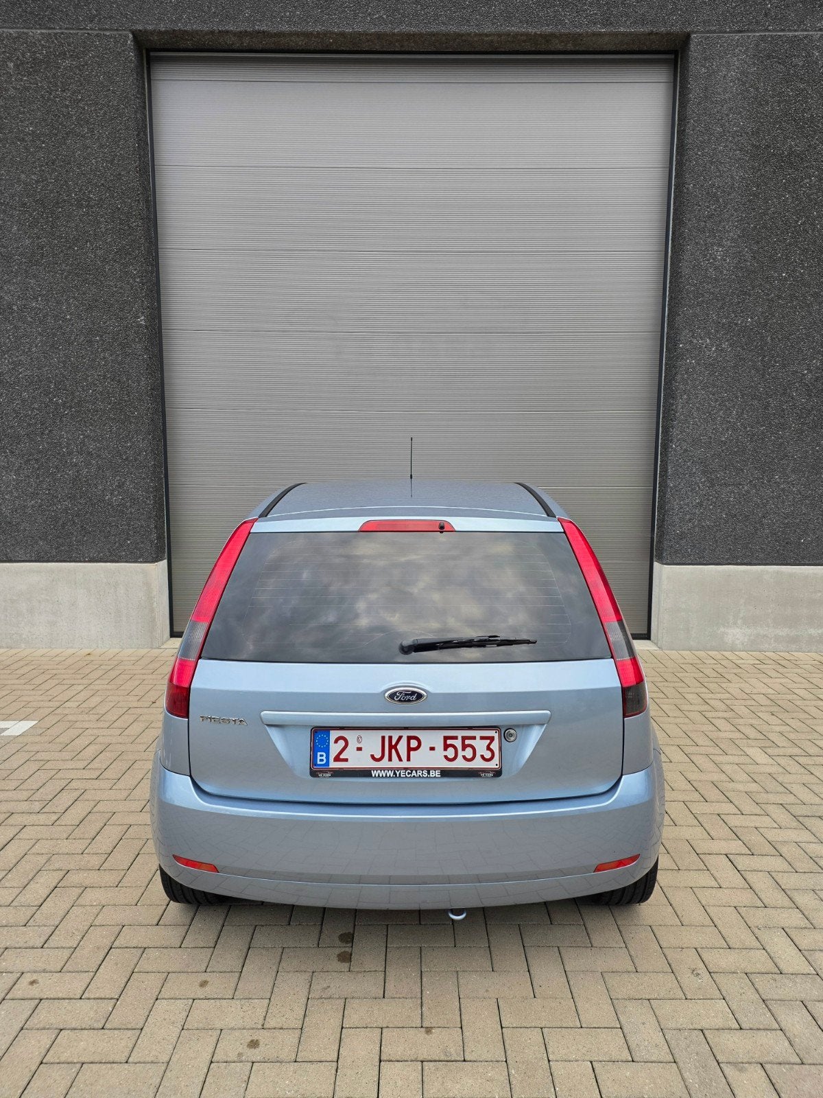 FORD FIESTA 1.4i 16v GHIA AIRCO 5-DEUR, Auto's, Voorwielaandrijving, Dealer onderhouden, Stof, 4 cilinders