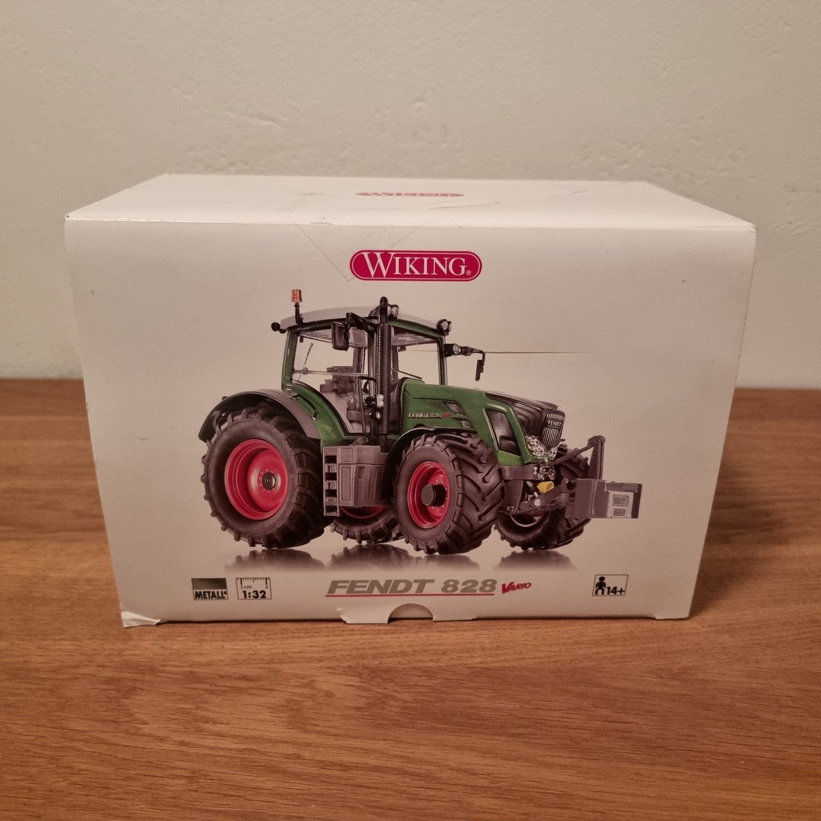 Fendt 828 Vario Wiking, Hobby en Vrije tijd, Ophalen of Verzenden, Zo goed als nieuw, Tractor of Landbouw, Overige merken