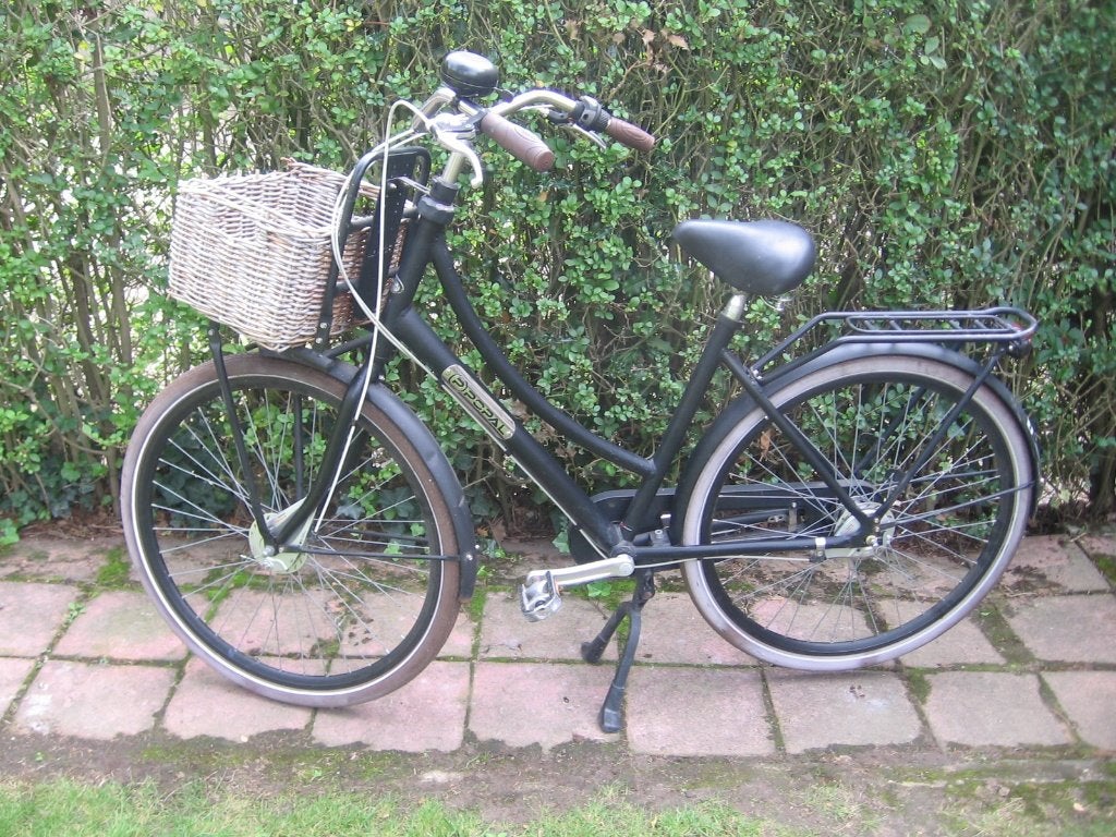28 inch zwarte popal moederfiets , omafiets 3 versnellingen, Ophalen, Velgrem, Popal, Handrem