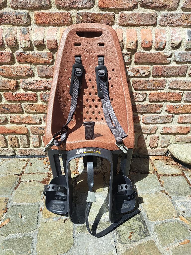 Fietsstoel Yepp + adapter, Ophalen, Achterzitje, Yepp (Thule), Gebruikt