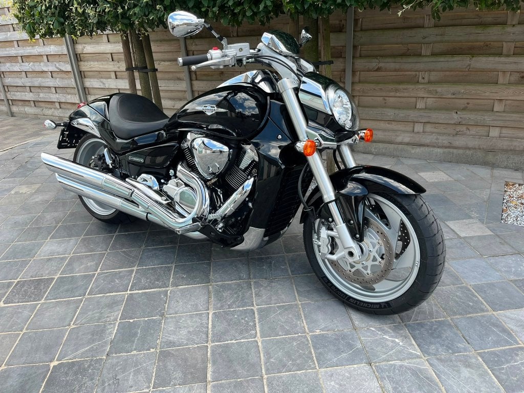 Suzuki Intruder M1800R **8000KM**1 eigenaar !!**als nieuw!!, Motos, Motos | Suzuki, Permis Moto A, Entreprise, Plus de 35 kW, Chopper