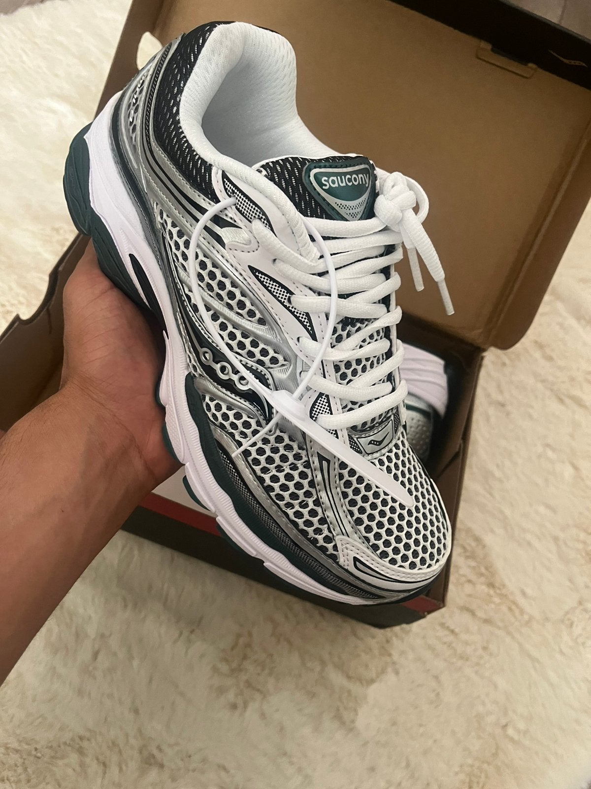 Saucony omni 9 ( M40 ), Ophalen of Verzenden, Zo goed als nieuw