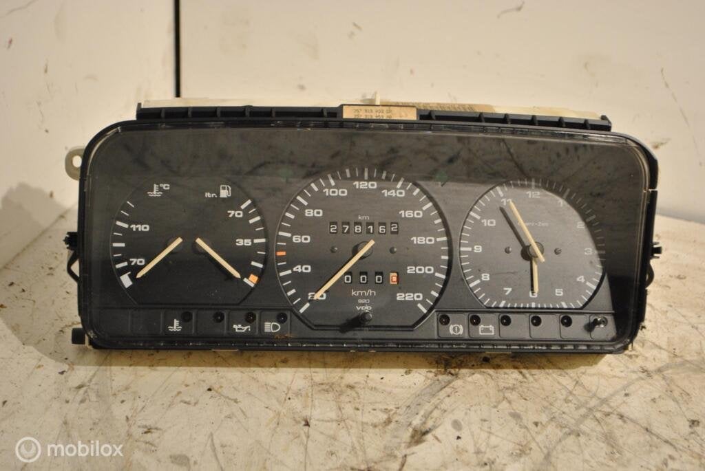 Kilometerteller vdo Vw Passat B3 1.8 CL('88-'94)357919033GP, Gebruikt, Volkswagen, Ophalen of Verzenden, Volkswagen