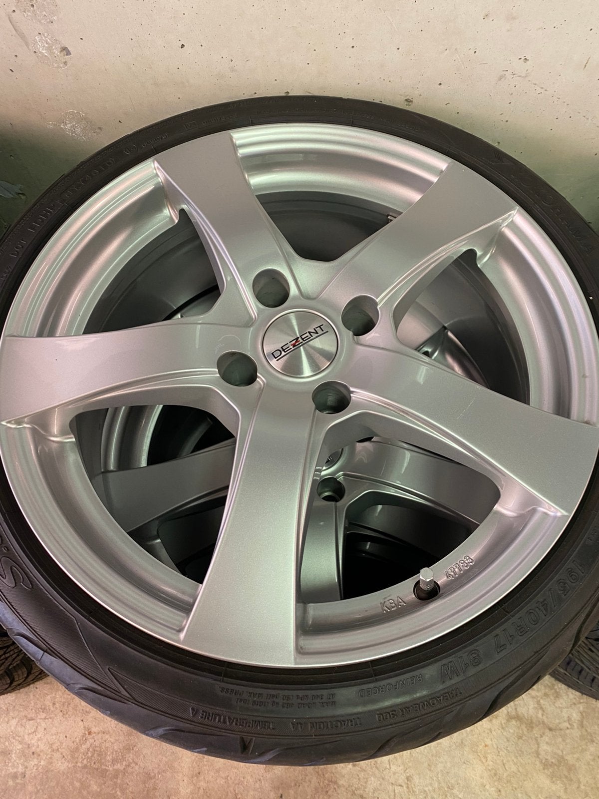 Dezent 17 inch, Auto-onderdelen, Ophalen
