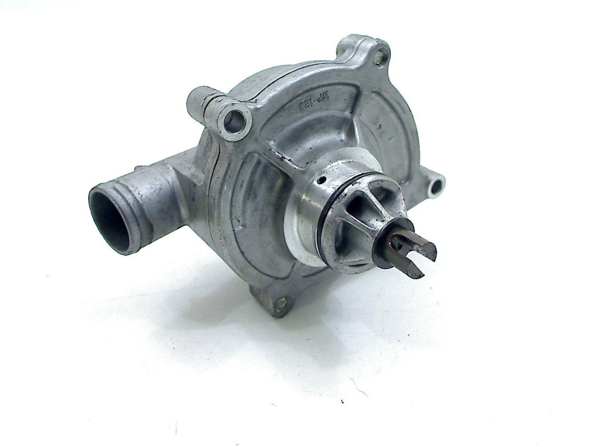WATERPOMP Suzuki M 1800 Intruder (M1800) (01-1970/-), Motoren, Dhr. S. di Majo, Gebruikt, Info@cama-motorparts.nl, P.J. Troelstraweg 8 8
3144 CX  MAASSLUIS, NL