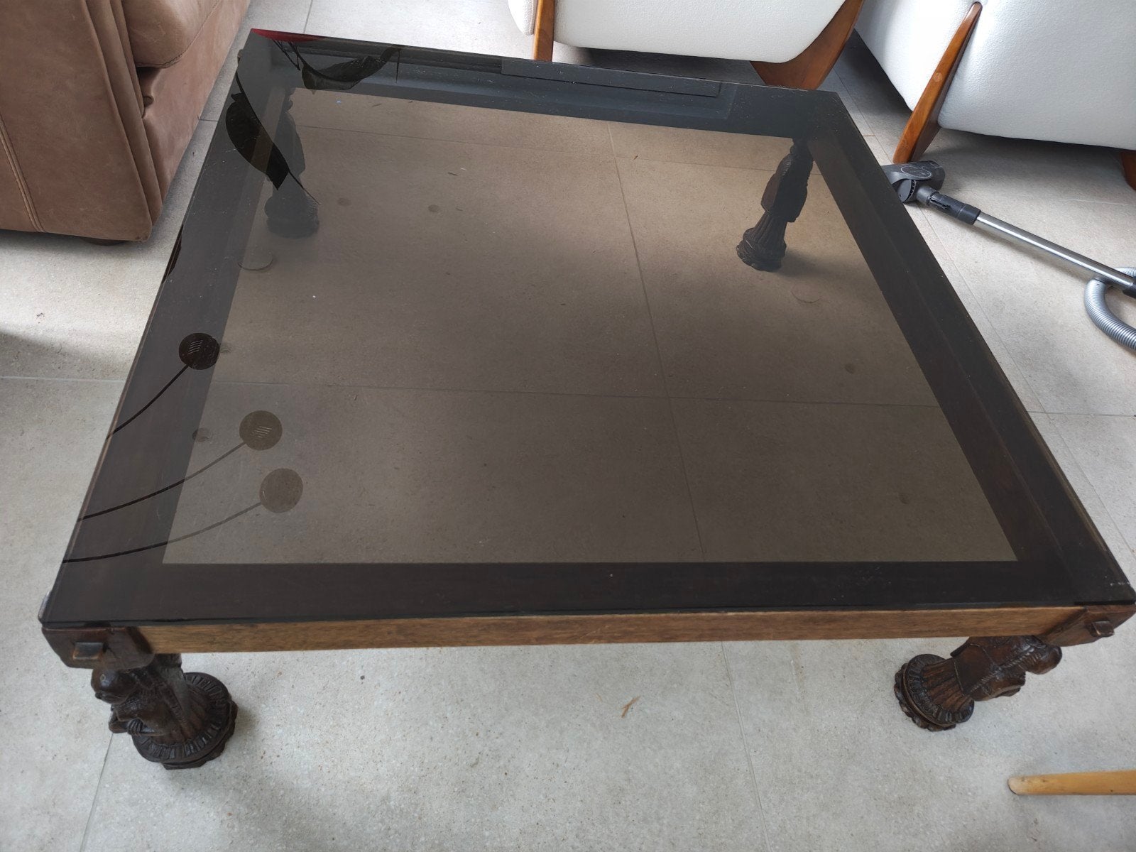 indisch coloniale tafel, Enlèvement