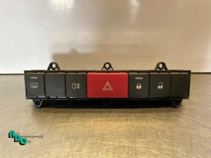 Commutateur éclairage d'urgence d'un Peugeot Boxer (Boxer 0, Autos : Pièces & Accessoires, -, 3 mois de garantie, Utilisé, -