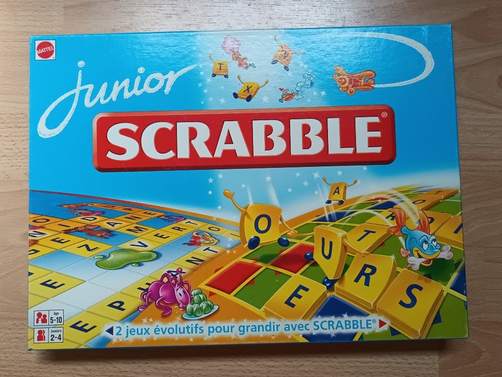 Scrabble junior comme neuf, complet, Hobby & Loisirs créatifs, Jeux de société | Jeux de plateau, Trois ou quatre joueurs, Enlèvement ou Envoi