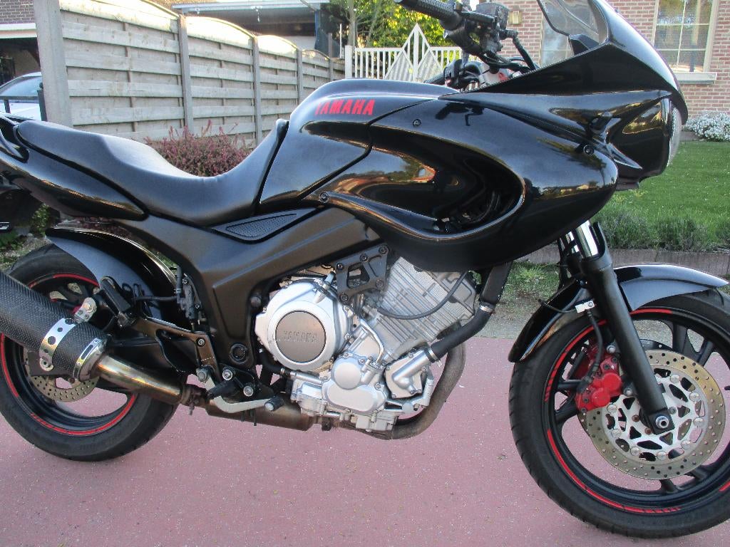 yamaha 850 tdm  zwart, Motoren, Sportuitlaat, 2 cilinders, Gebruikt, Particulier