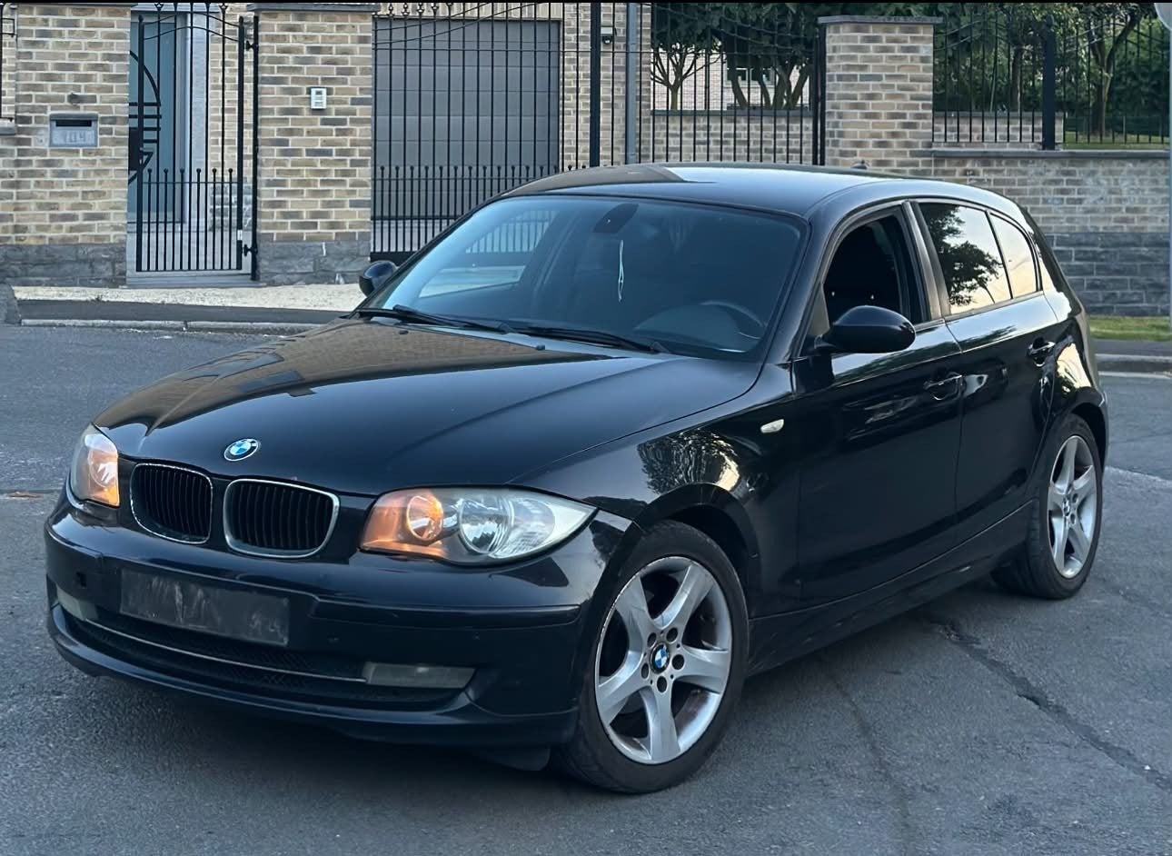 BMW SERIE 118D 143CH EURO 5 2009, Autos, BMW, Euro 5, Achat, Boîte manuelle, Noir