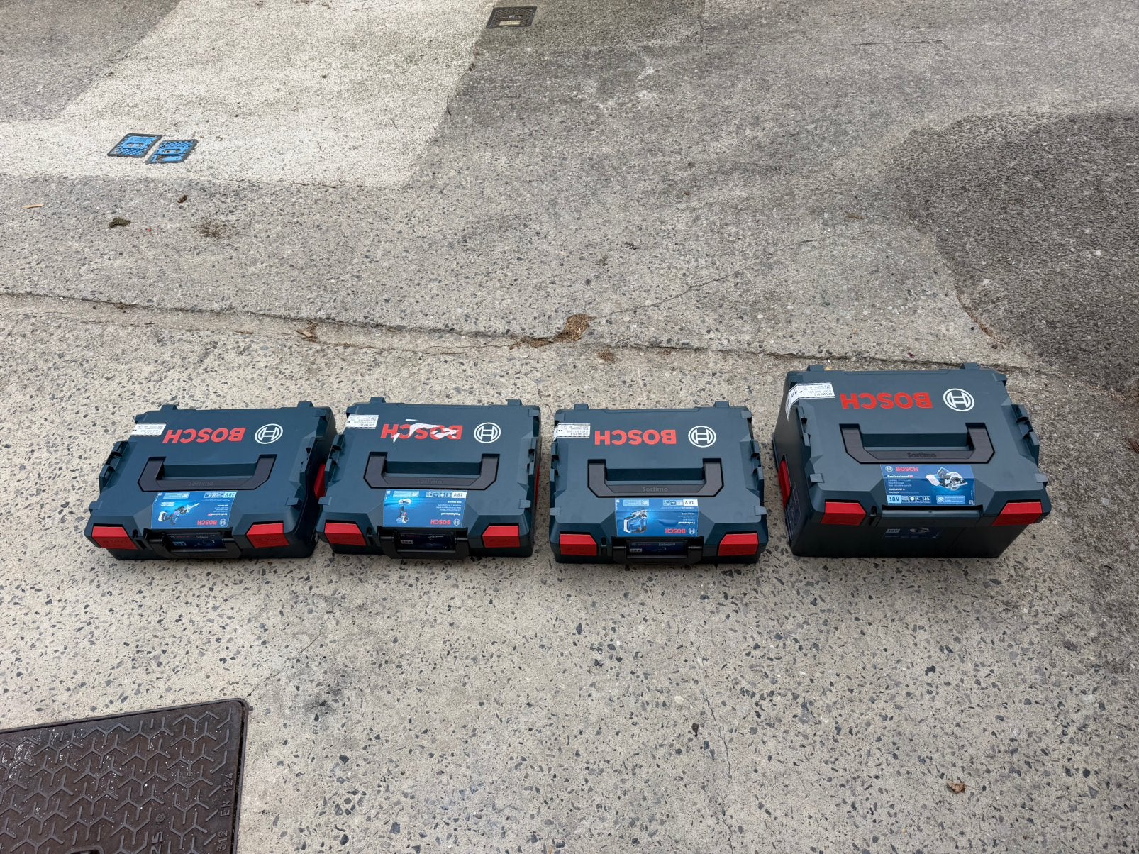Lot de 4 machine bosch pro 18v comme neuve, Enlèvement ou Envoi, Comme neuf