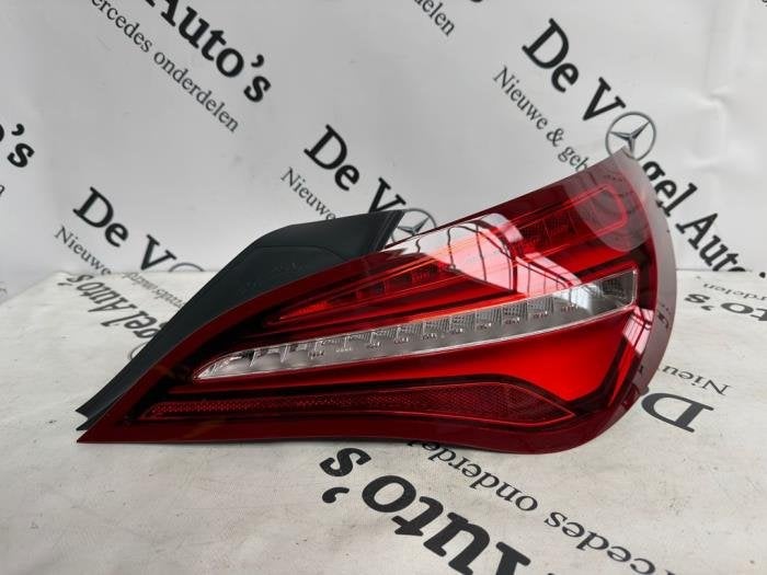 Feu arrière droit d'un Mercedes CLA, Autos : Pièces & Accessoires, Éclairage, Mercedes-Benz, Neuf, 3 mois de garantie, Enlèvement ou Envoi