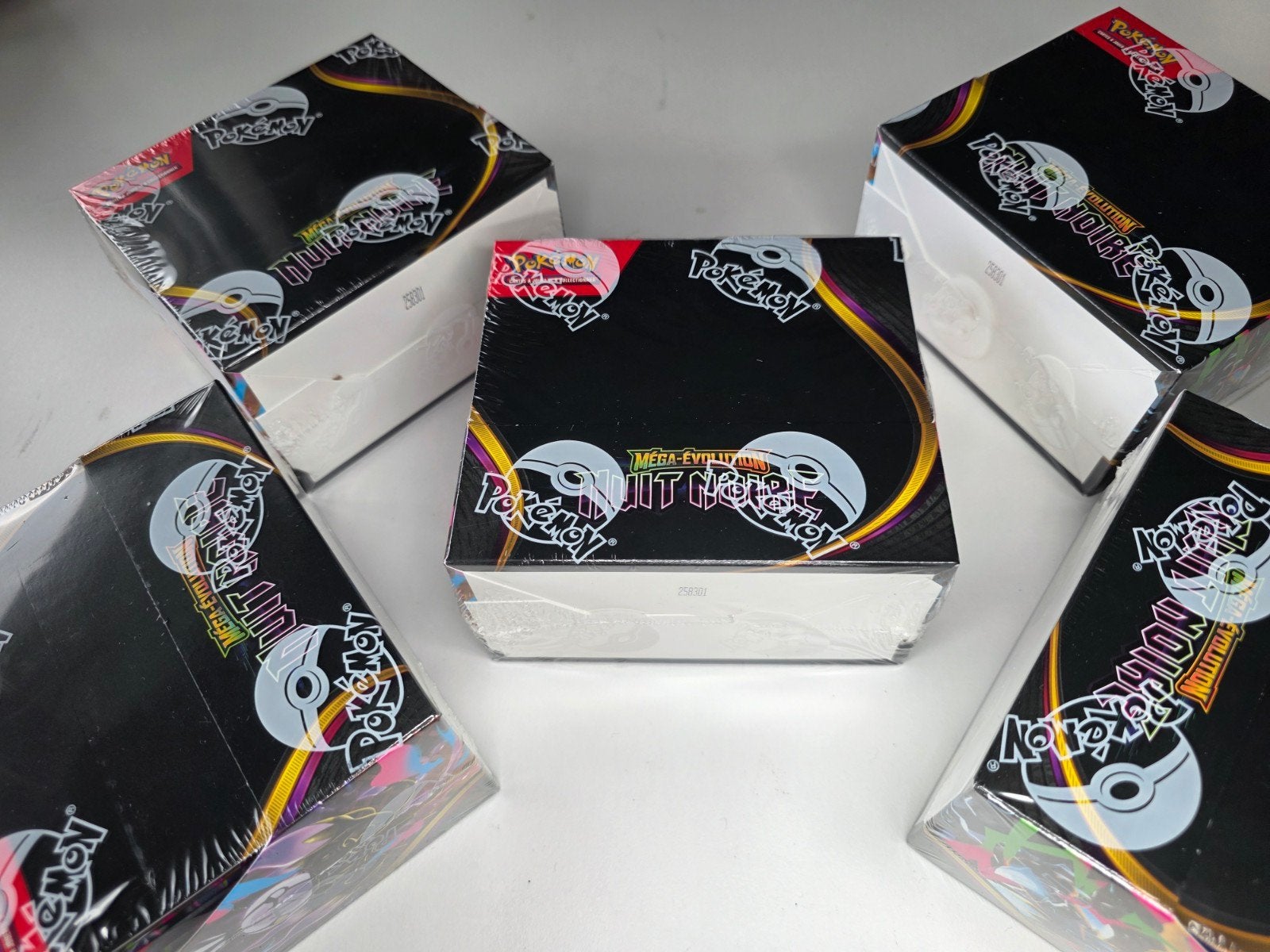 1 Display Pokémon Nuit Noir ME05 Neuf Scellé ! 3, Enlèvement ou Envoi, Neuf, Booster box, Foil