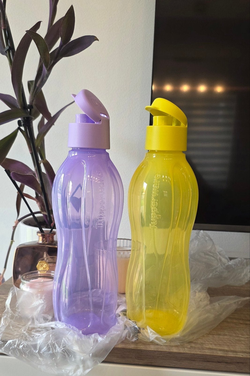 tupperware flessen 2stuks 750ml 20euro Nieuw, Maison & Meubles, Accessoires pour la Maison | Vases, Enlèvement ou Envoi, Jaune