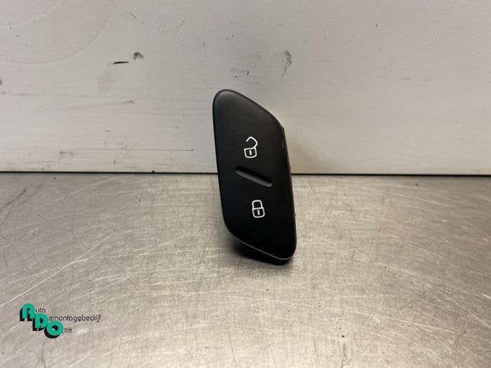 Commutateur verrouillage central des portes d'un Volkswagen, Autos : Pièces & Accessoires, Volkswagen, -, 3 mois de garantie, Utilisé