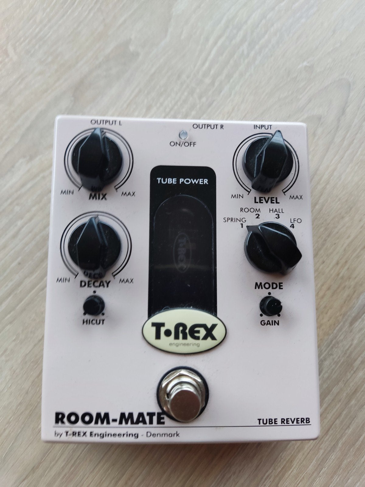 T-Rex Room-Mate stereo tube reverb, Muziek en Instrumenten, Effecten, Ophalen of Verzenden, Zo goed als nieuw, Reverb