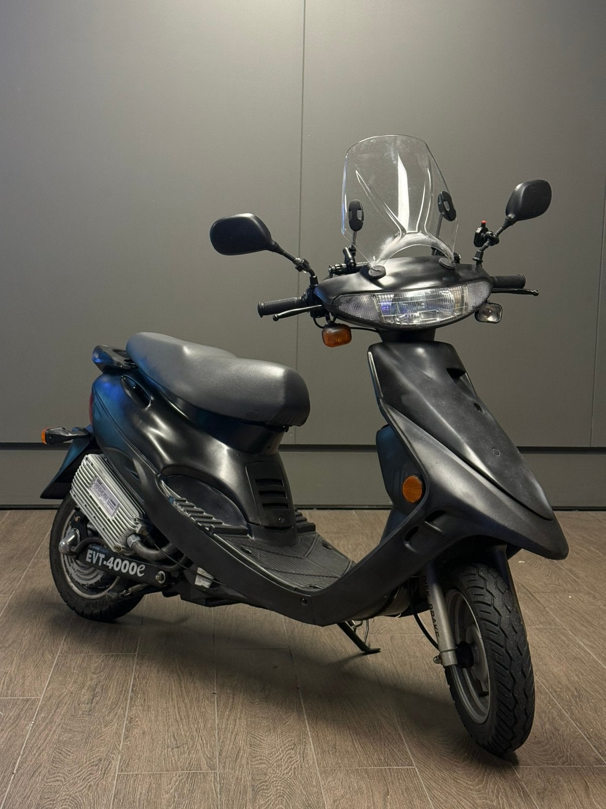 Trottinette électrique evt-4000e, Vélos & Vélomoteurs, Comme neuf, Classe B (45 km/h), Enlèvement, Électrique