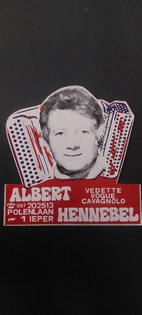 Sticker autocollant Albert Hennebel Ieper, Verzenden, Gebruikt