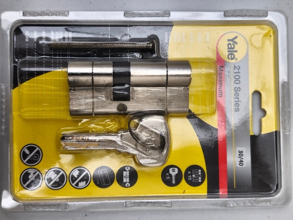 serrure de porte reversible YALE 30/40 avec 5 cles, Enlèvement, Neuf