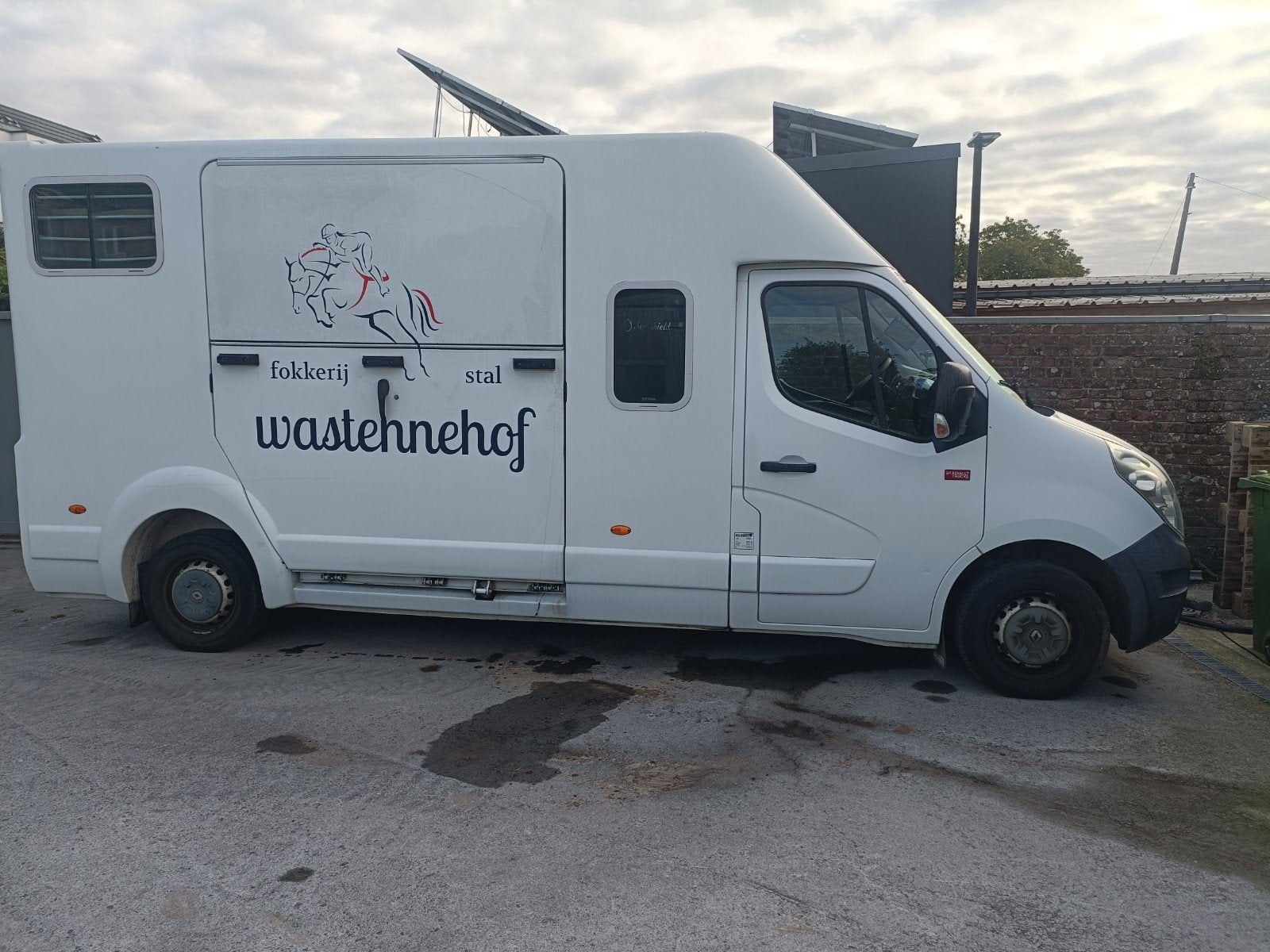 Renault Barbot dubbel cabine paardenwagen