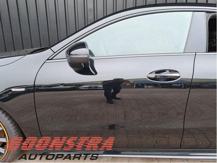 Portier 4Deurs links-voor van een Mercedes CLA (CLA-Klasse 1, Gebruikt, -, Deur, Ophalen of Verzenden