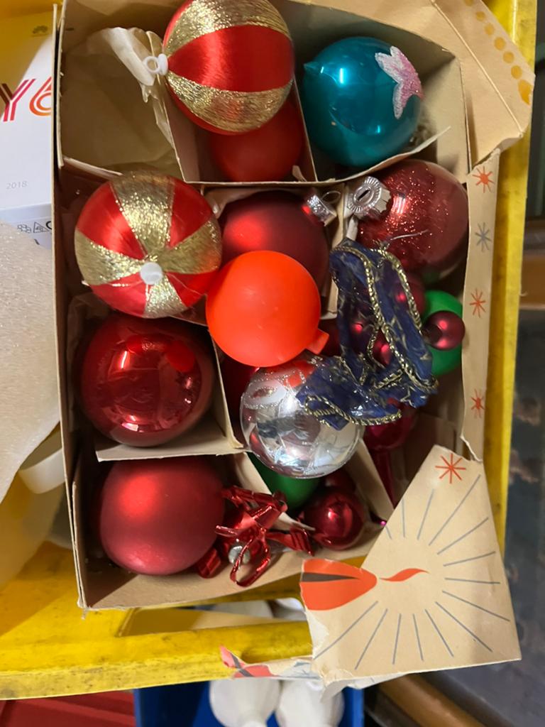 Oude breekbare kerstballen, Ophalen, Gebruikt