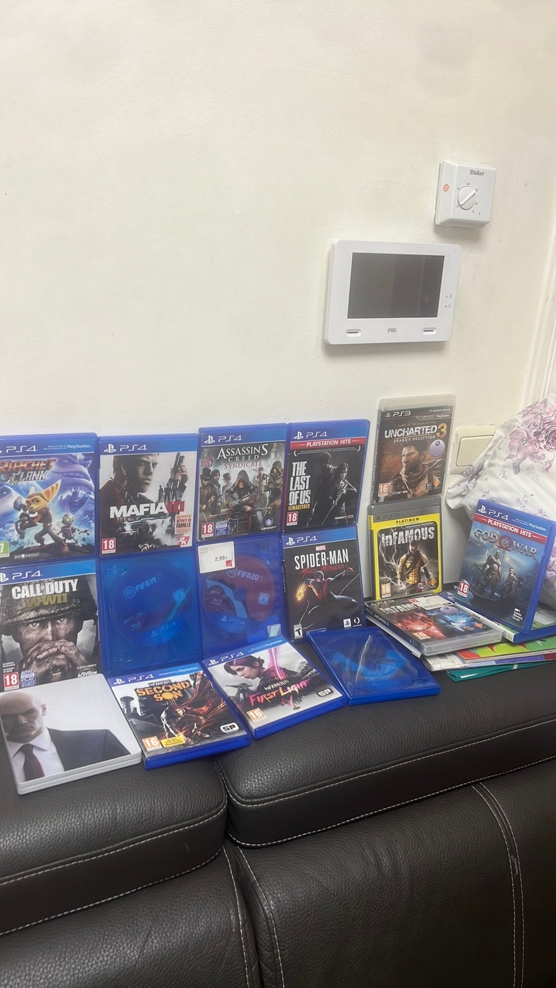 Jeux ps4/5 est 3, Enlèvement, Comme neuf