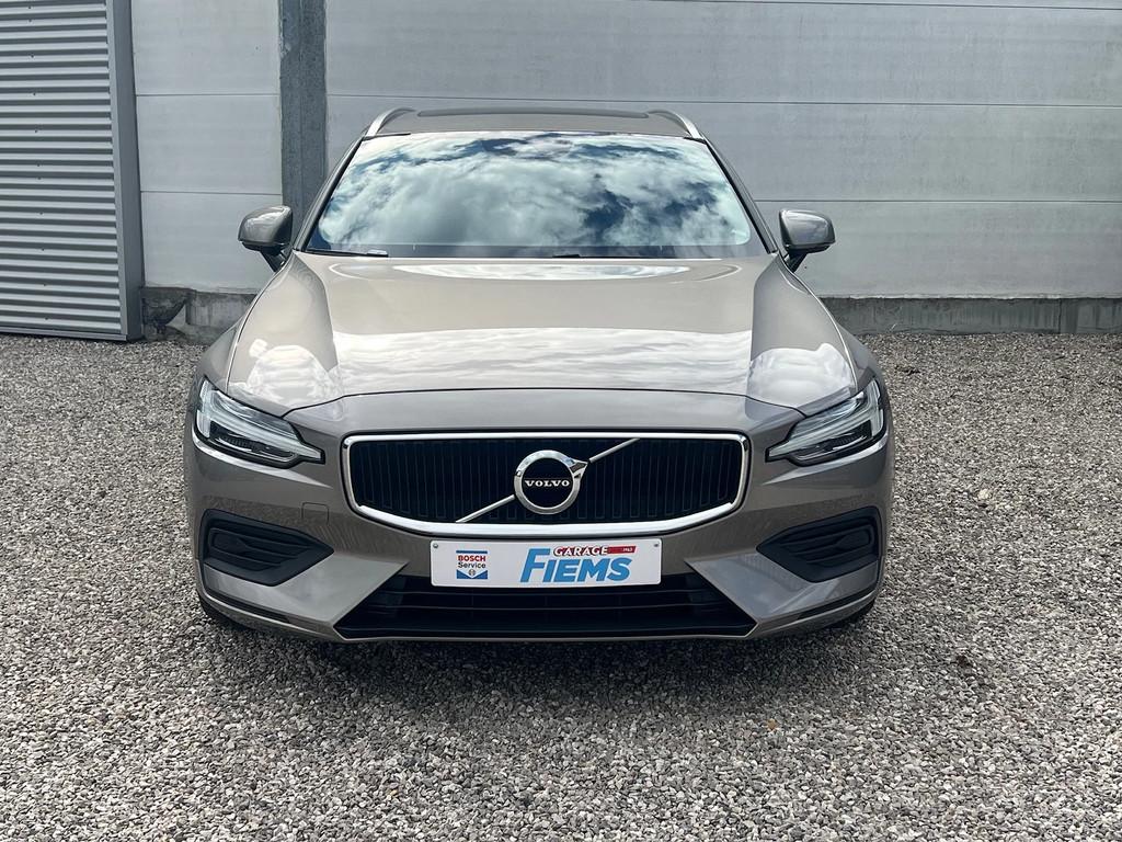Volvo V60 GEARTRONIC MOMENTUM*LEDER*CAMERA*CARPLAY, Cuir, Achat, 1800 kg, Entreprise